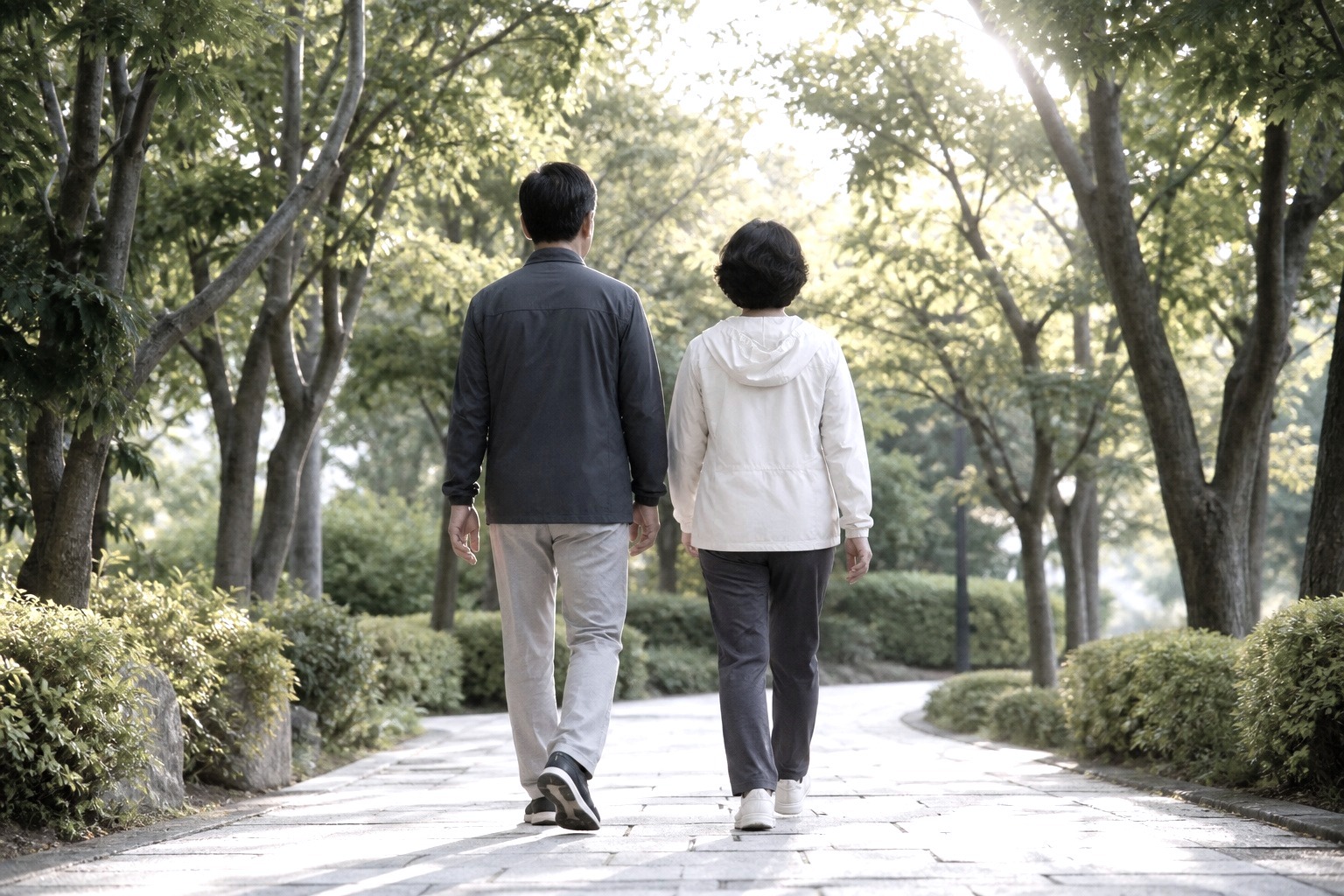 중장년층 관절관리 장면 사진